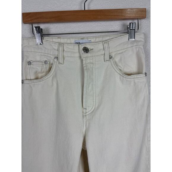 Zara Womens Off-White High-Waisted Straight Leg Jeans 4 Fall Neutral Minor‎ Flaw - Picture 2 of 8